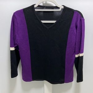 Sweater , size S, color black and purple